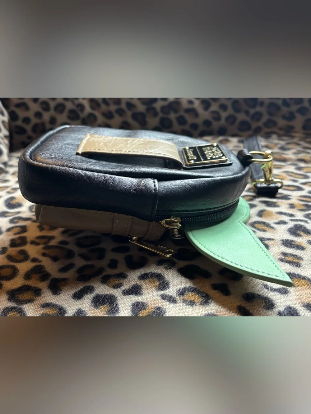 Disney Store Loungefly The Mandalorian Grogu Baby Yoda The Child Wristlet GUC💚 - Picture 9 of 12